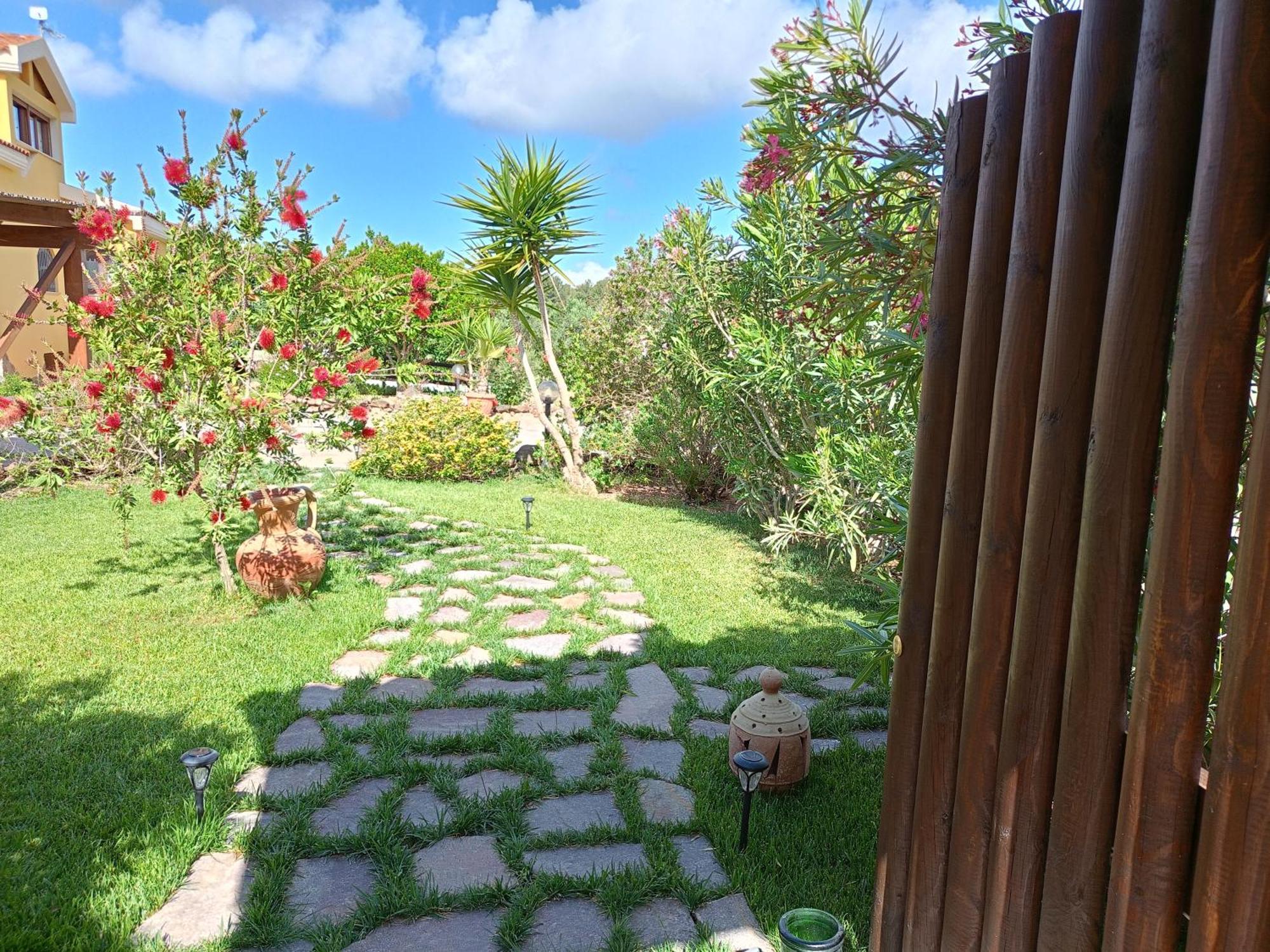 Villa Saige , Piscina Con Idromassaggio Alghero Exterior foto